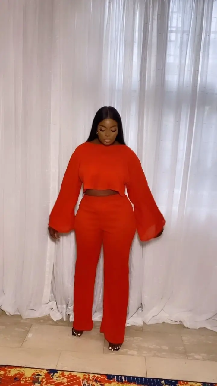 Flare-sleeve crop top & pant set — Red